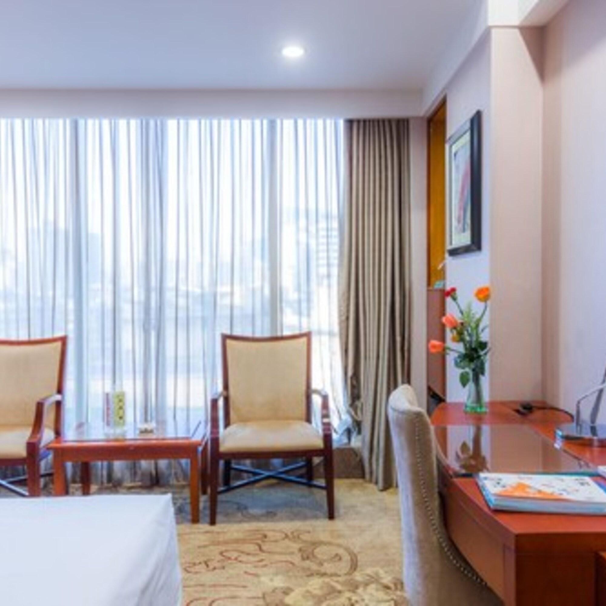 Zhuhai Guotai Hotel Bagian luar foto